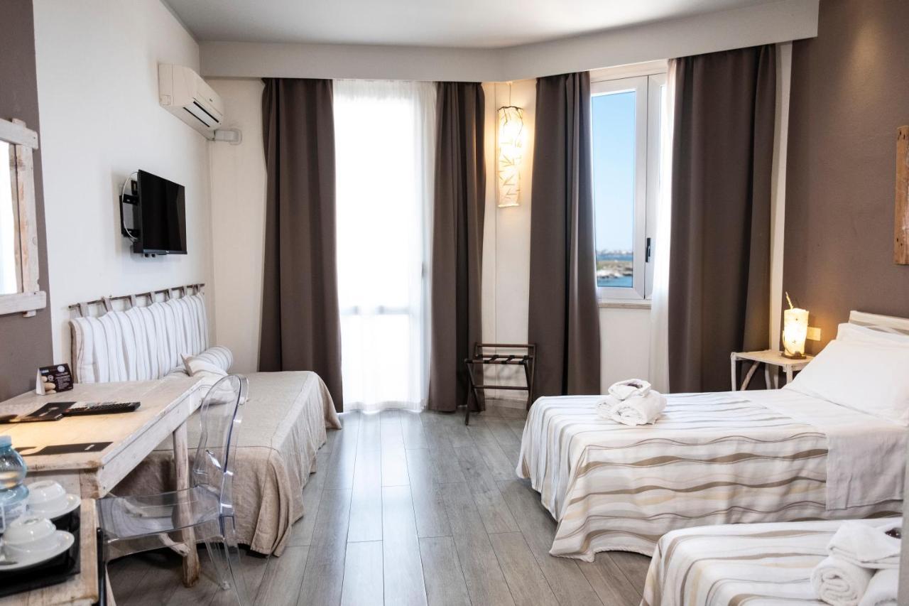 Hotel Tirreno Ериче Екстер'єр фото